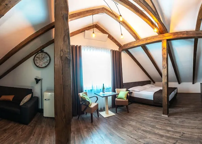 Rechle Πανσιόν 3*