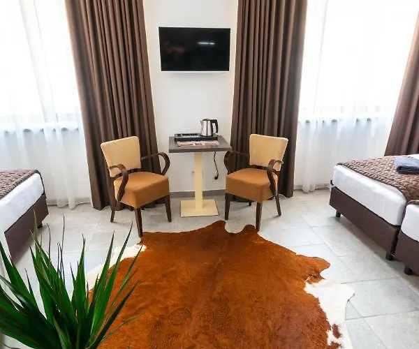 Rechle Πανσιόν